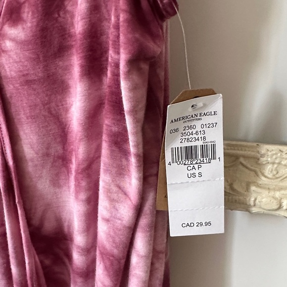 AMERICAN EAGLE OUTFITTERS | Soft & Sexy Tank Tie-Dye Spaghetti Strap Top - Picture 7 of 12